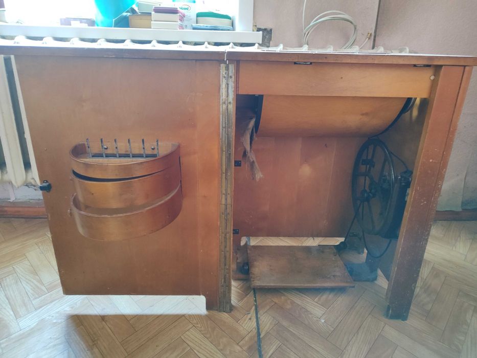 Швейная машинка б/у