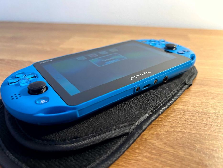 PS Vita Slim Aqua Blue modată — 128GB, import Japonia