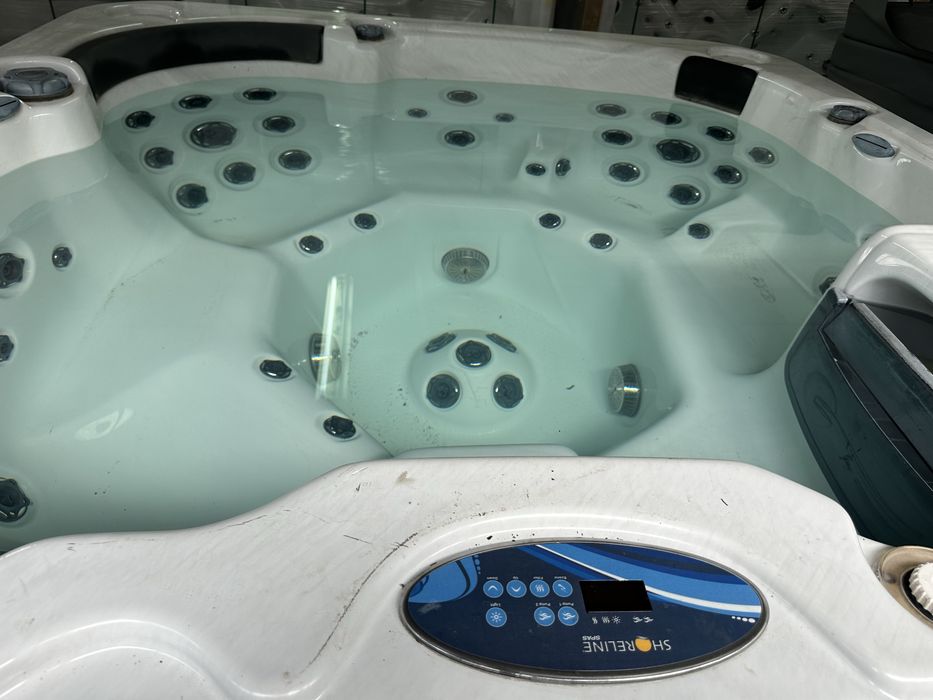 Градинско джакузи  7 места покривало всички екстри