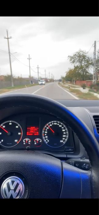 Vand Volkswagen Jetta, 2009 luna 10