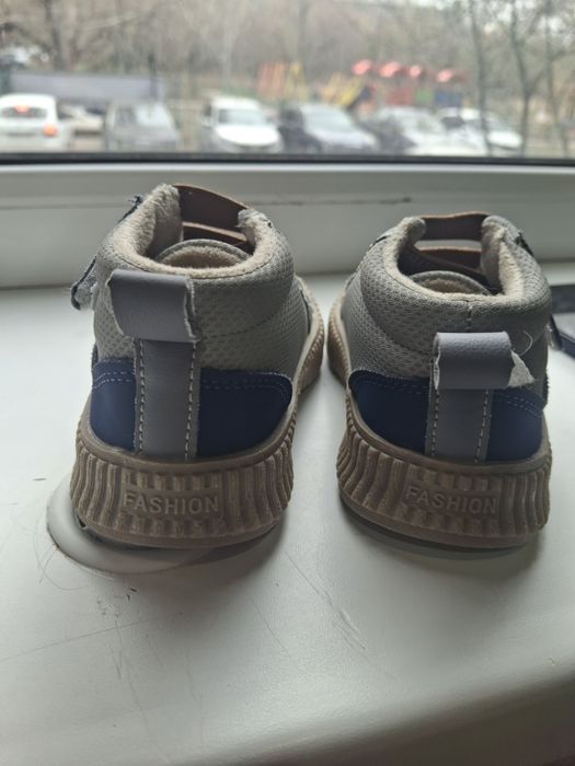 Продам кеды пришахтинск
