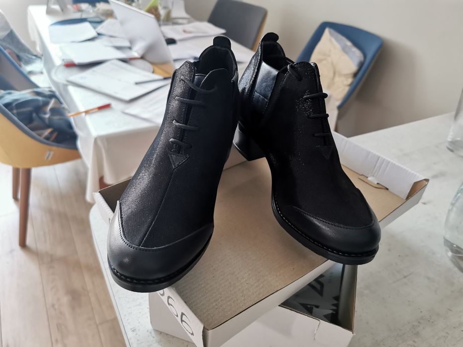 Дамски обувки от естествена кожа