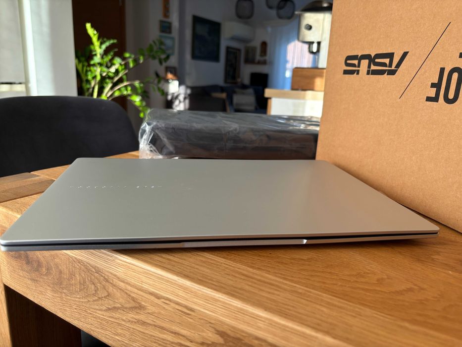 ASUS M5606K (Vivobook S 16 OLED)