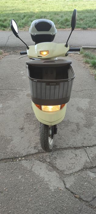 Продается скутер Honda