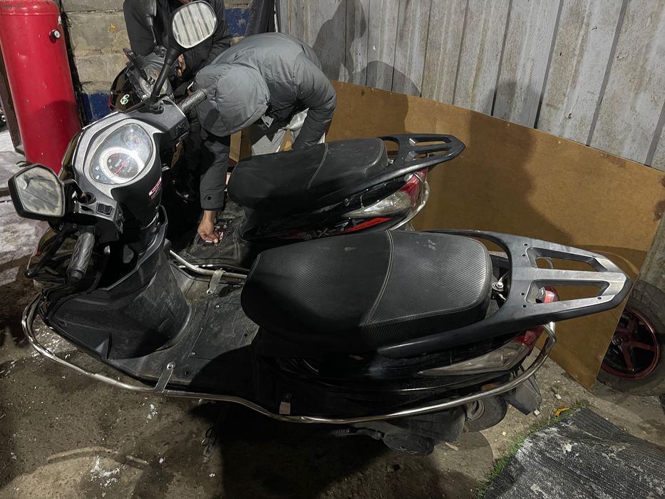 2 скутера за 300000