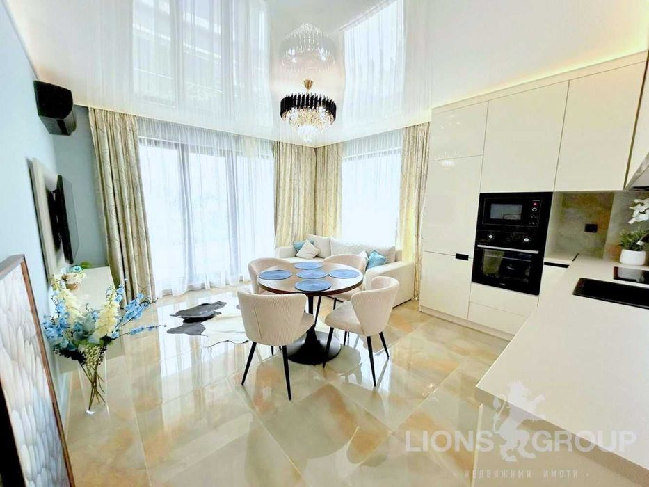 Двустаен обзаведен с паркомясто, кв. Бриз