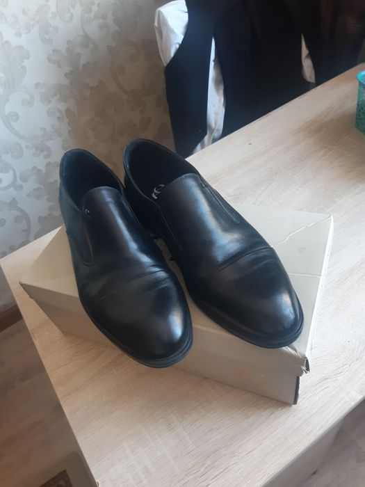 Продам туфли новые