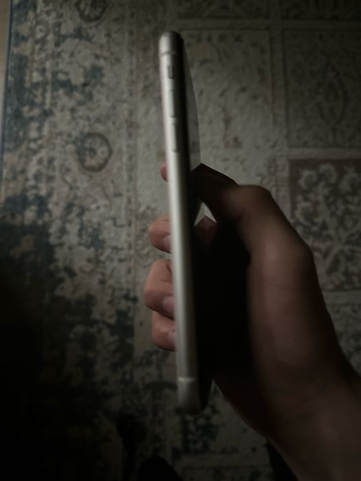 Айфон 11 64 гб.