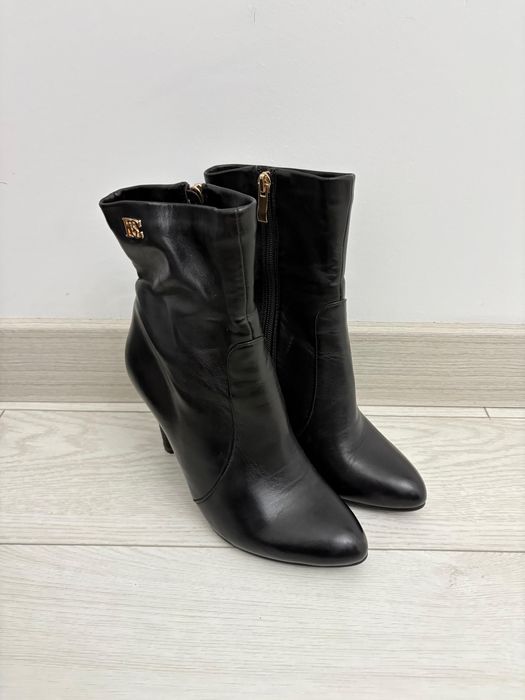 Продаются осенние сапоги на каблуках