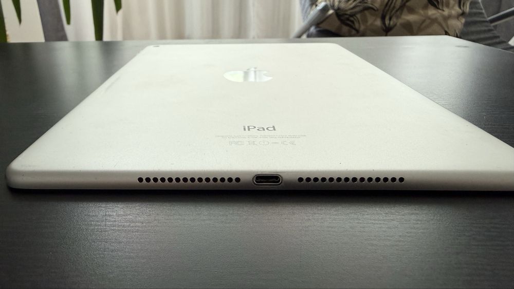 iPad Air 2 – 32GB – achiziționat din SUA – stare impecabilă