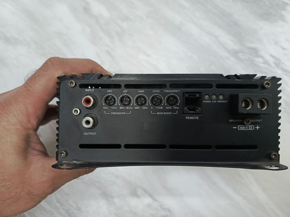 Продам усилитель моноблок Дев Бонс D класса 1.1600вт