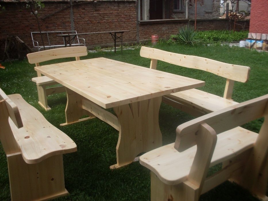 маси и пейки от масив