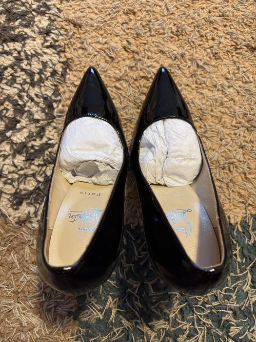 Pantofi Christian Louboutin „Kate”