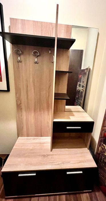 Закачалка за антре