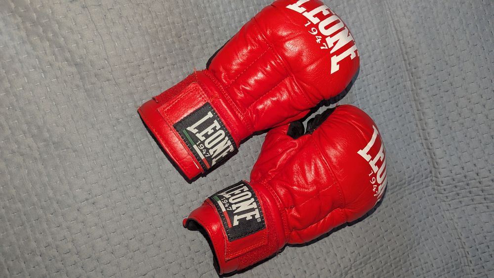 Перчатки для рукопашного боя и ММА