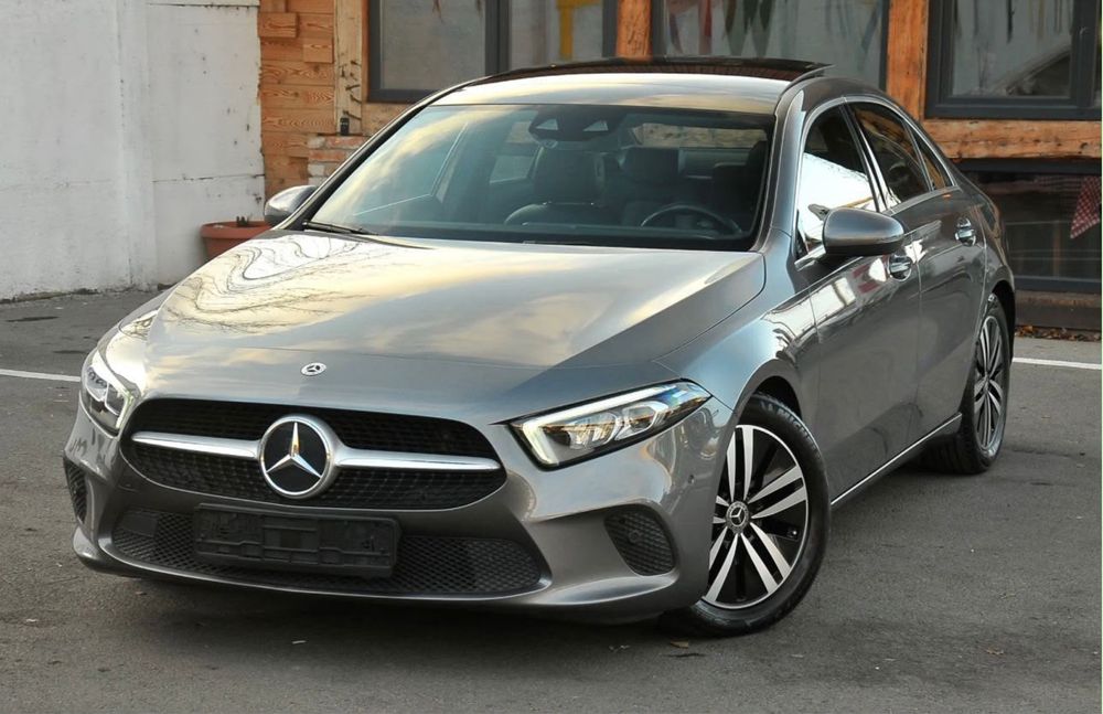 Vand Mercedes A klass sedan