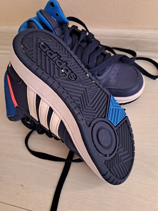 Маратонки Адидас