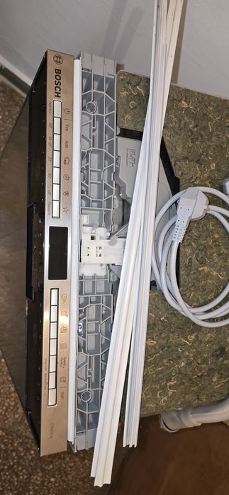 Masina de spalat vase Bosch silence wifi .