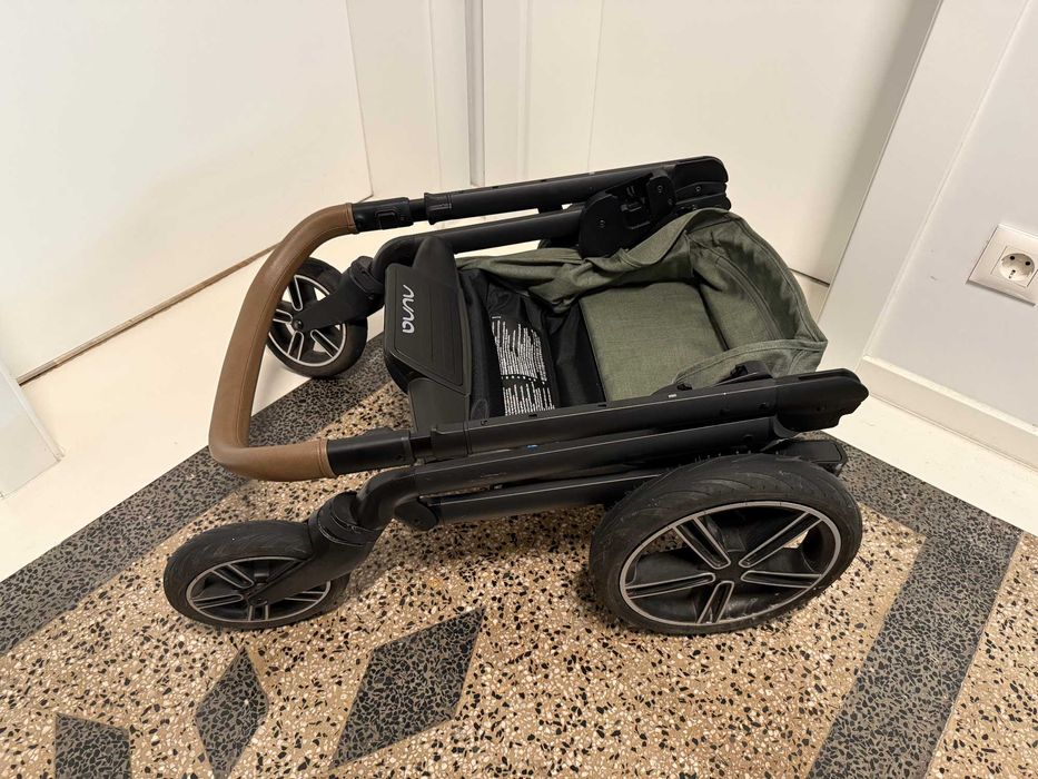 Nuna Mixx Next 3 в 1 детска количка / кошче / седалка за кола + екстри