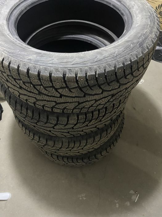 Продам шины r17 225/60
