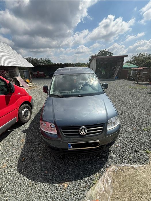 Vând Volkswagen Caddy