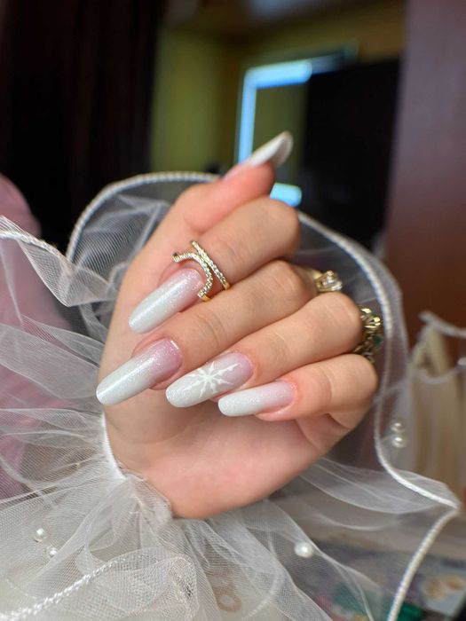 pun unghii cu gel Dristor