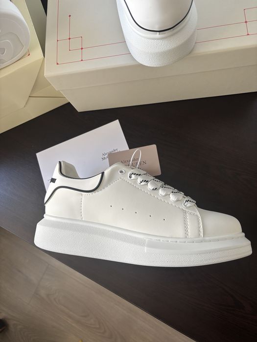 Alexander McQueen Black Lines (Epoxy)