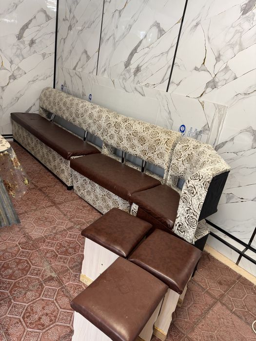 Ковры телевизор угалок диван