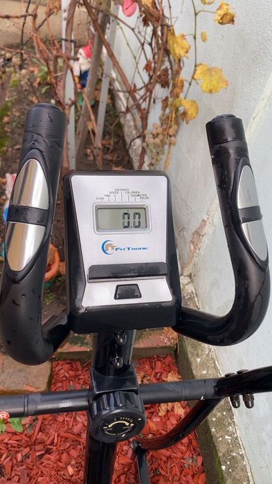 Vand bicicleta eliptica FitTronic.