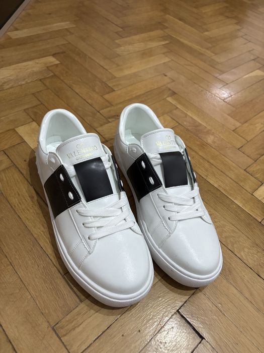 Adidasi Valentino Garavani