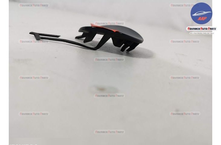 Ауди А3 / Audi A3 8V - Предна броня с капак за теглич, оригинална част