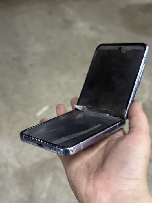 Продам/Обменяю samsung galaxy z flip 4