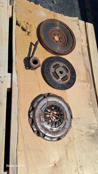 Твърд маховик за 6 скорости 1,9 тди 105к.с