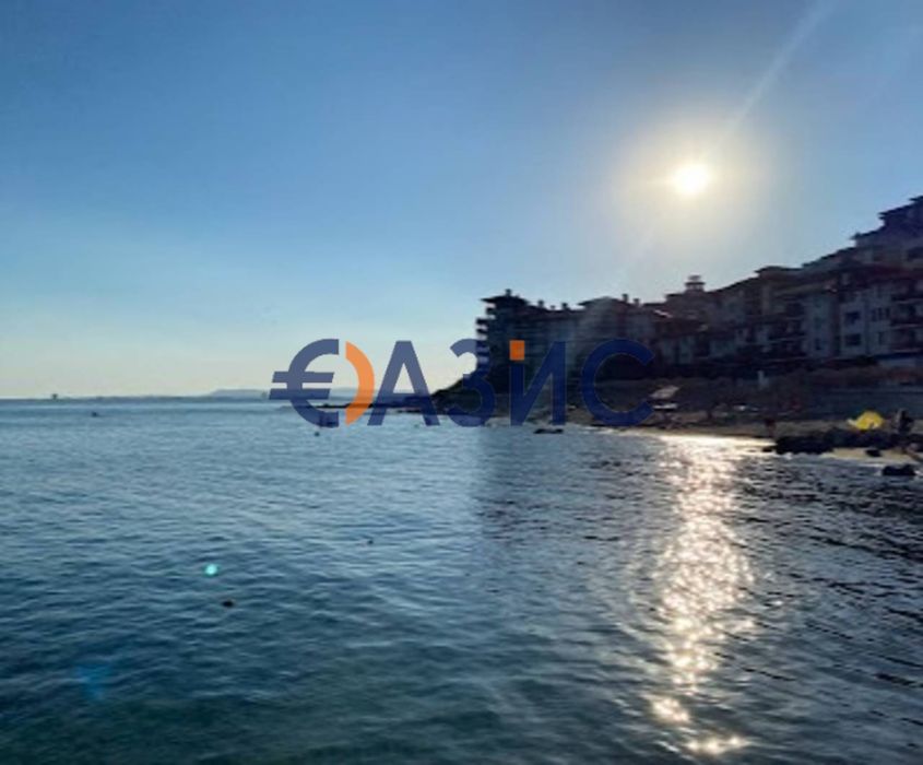 Студио на 3-ти етаж, Саинт Влас Хил, Свети Влас, България - 61 кв. м.,