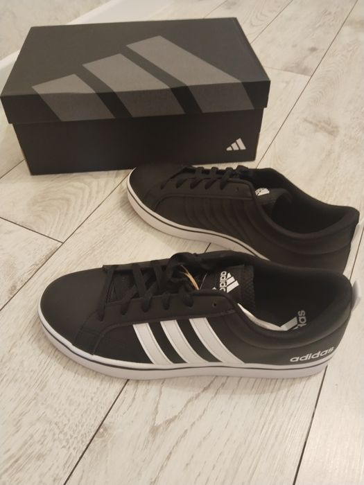 Обувь Adidas кроссы р.42, оригинал