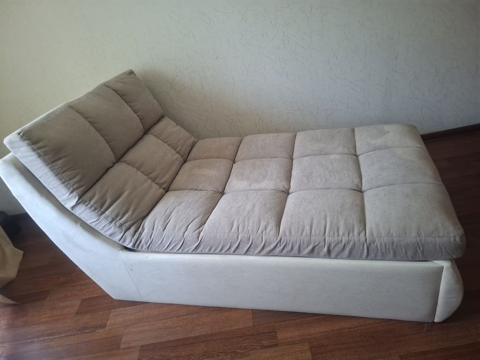 Продам диван (новый)