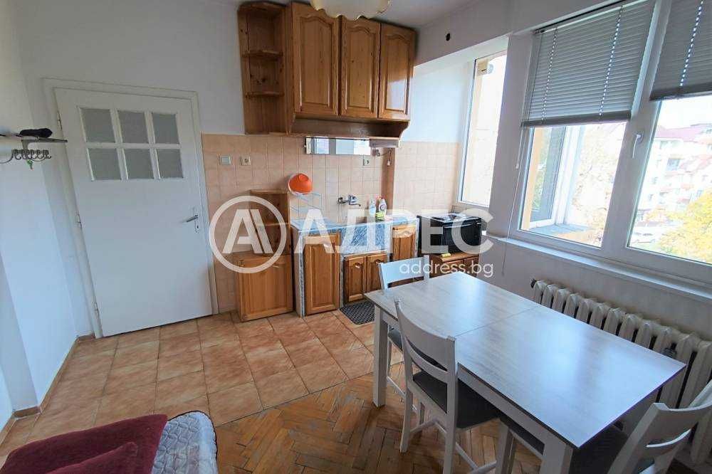 Продава се Двустаен апартамент в Разград, Освобождение - 66 кв.м за 1198 €/кв.м - Снимка #5