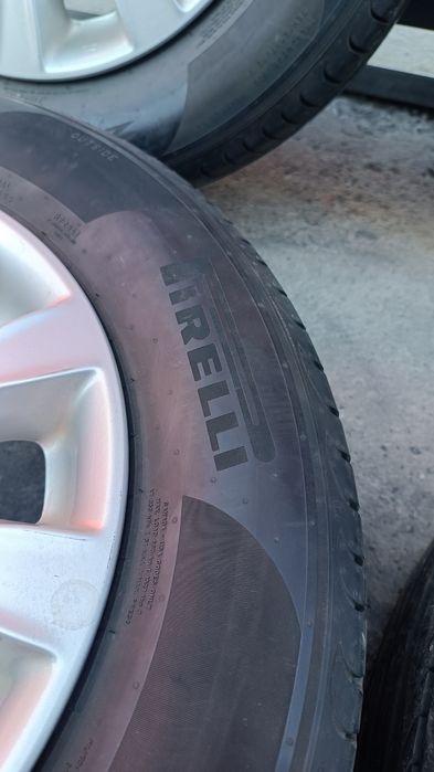 Продам резину с дисками на Nissan