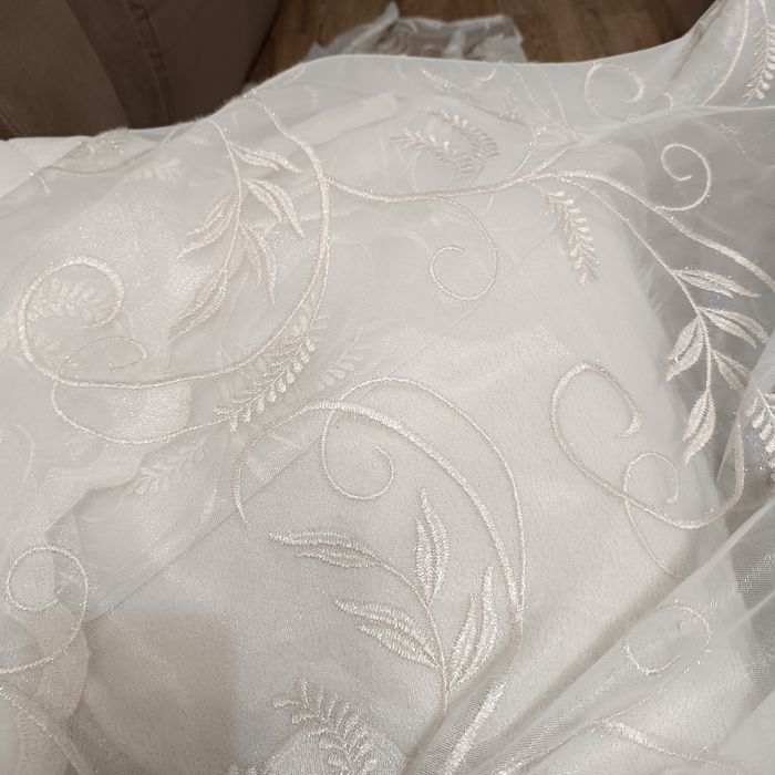 Тюль 5*2.37 см в отличном состоянии