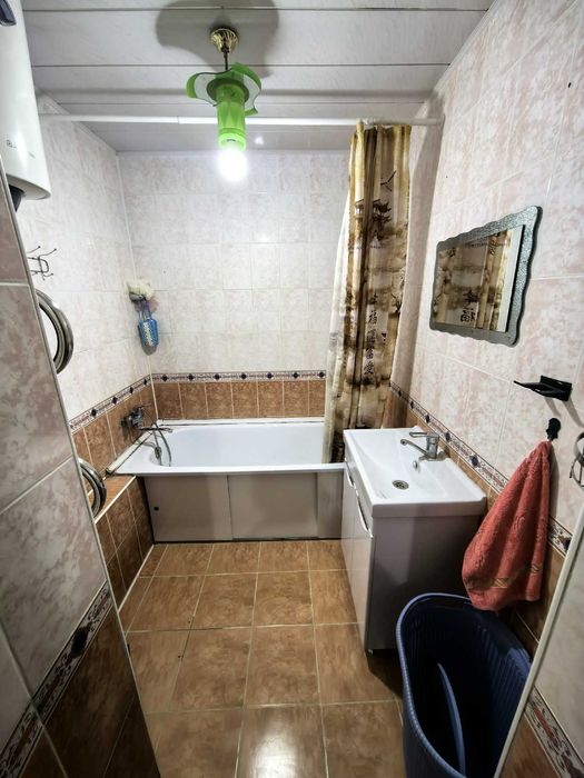 Продается 2 комнатная квартира в  третьем микрорайоне