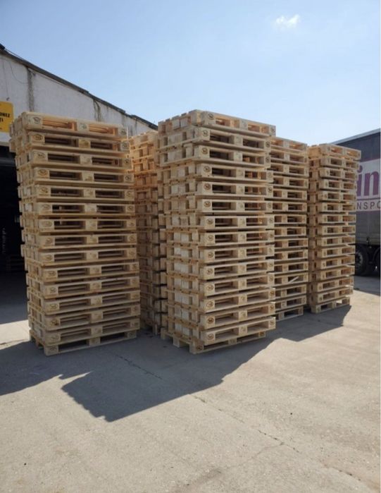 Vând paleti euro și NON euro