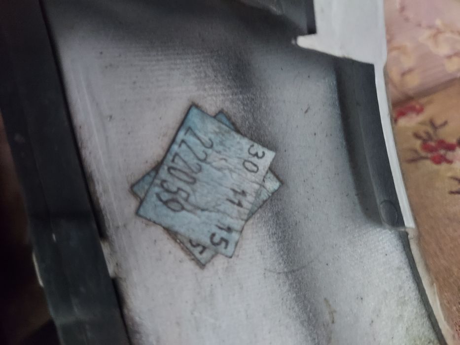 Оргинална решетка Mercedes-Benz  w212