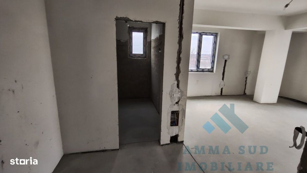 Vila - Spatiu Comercial - P + 1E + M - 360 mp - Comuna Frumusani