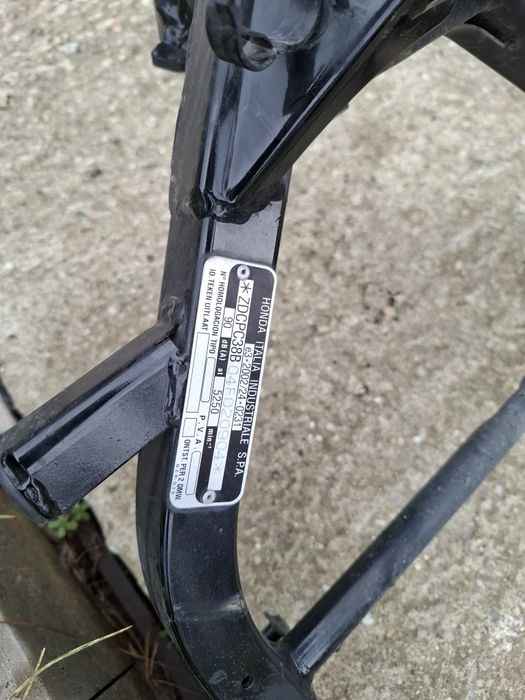 Cadru cu acte permis A2 pentru Honda cbf 600 model 2004