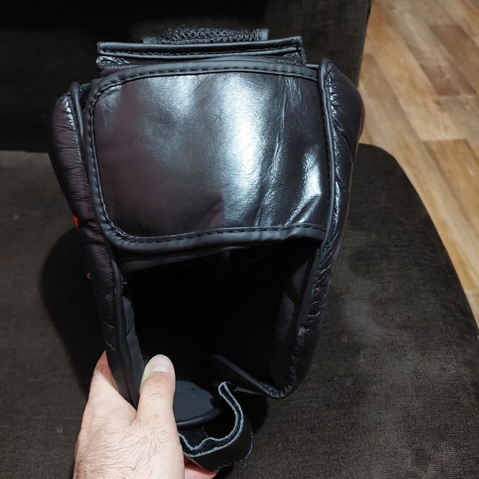 Боксёрский шлем Adidas