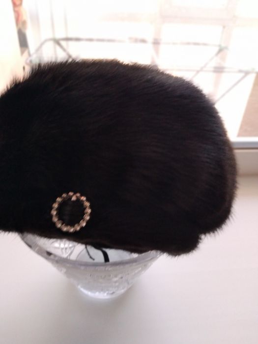 Берет норковый темно- коричневый