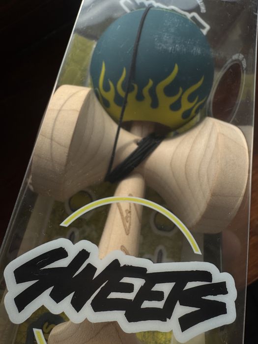 Sweets Kendama Pro Model Cooper Eddy Turbo Shape