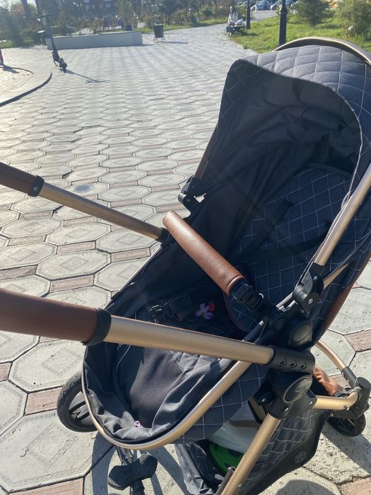 Продам детскую коляску