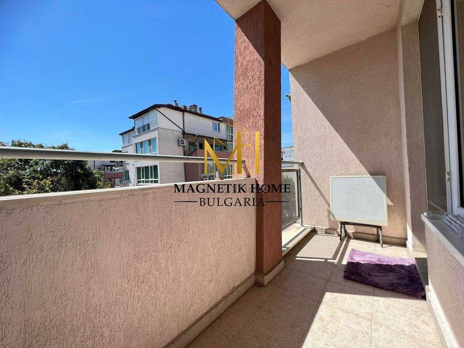 Дава се под наем Тристаен апартамент в Бургас, Славейков - 134 кв.м за 1020 € - Снимка #1