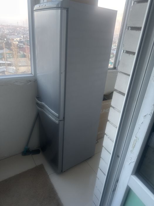 Холодильник samsung